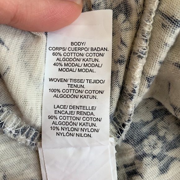 LUCKY BRAND White Blue Floral Lace Tee Small - Picture 6 of 6